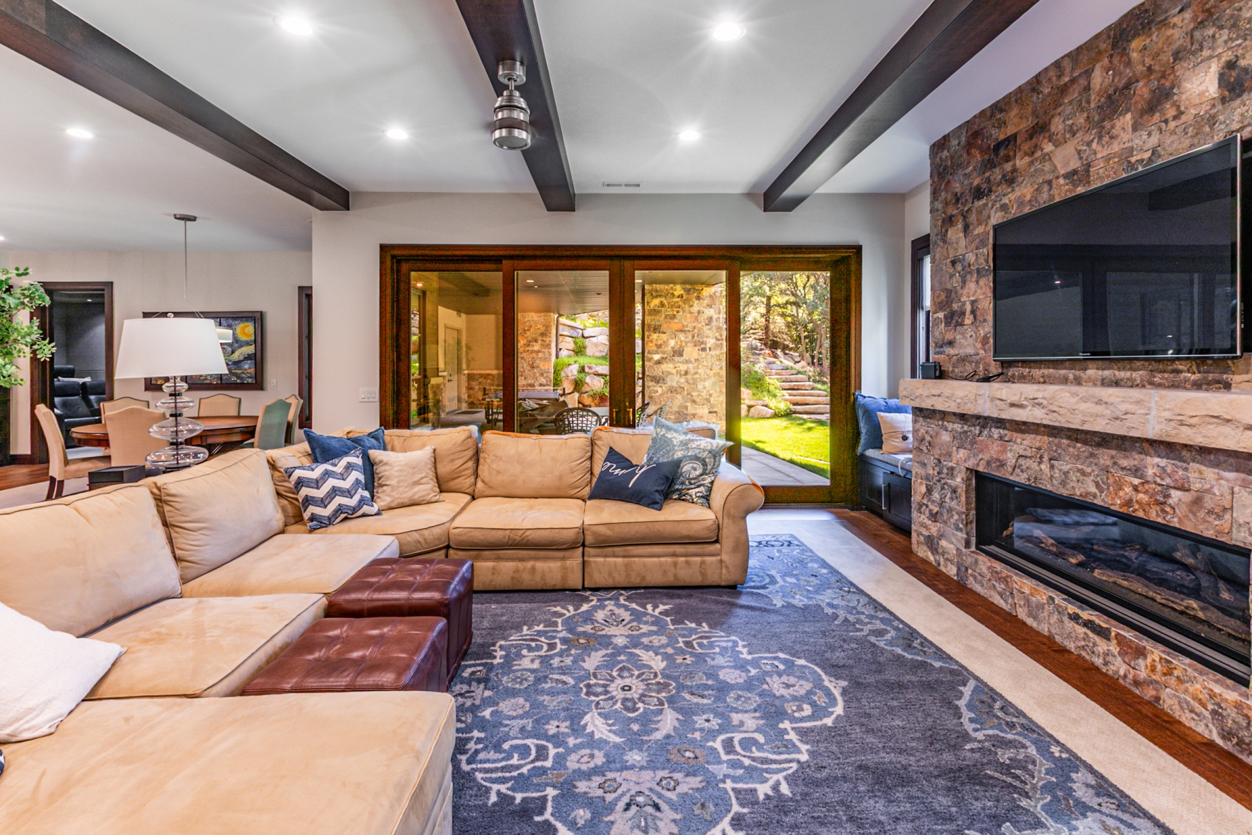 DIMPLE DELL | SANDY Custom Home
